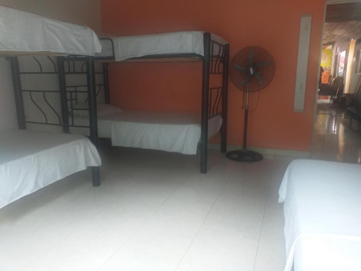 Backpackers And Travellers Hostel Неива Екстериор снимка