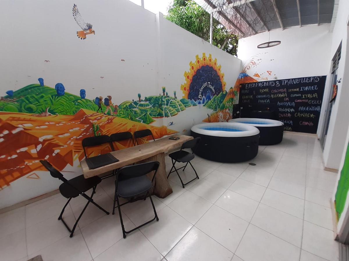 Backpackers And Travellers Hostel Неива Екстериор снимка